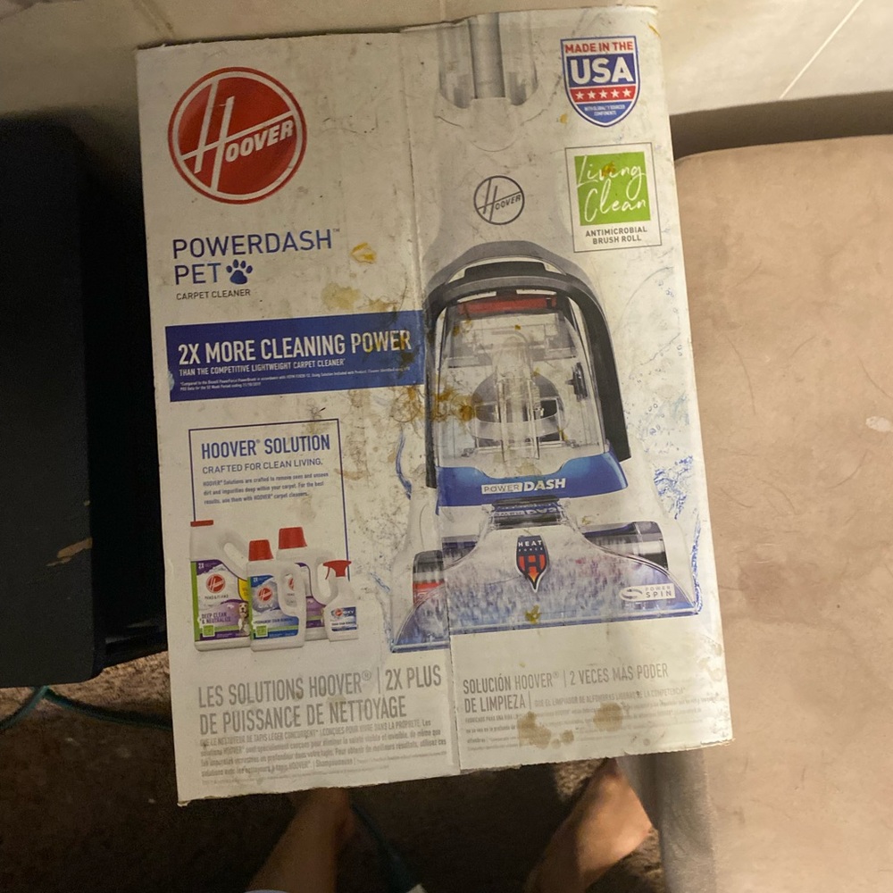 I am selling my new Carpet Cleaning machine from Hoover